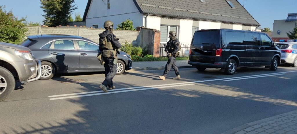 W Wierzchowie oddano trzy strzały. Policja wyjaśnia okoliczności zdarzenia
