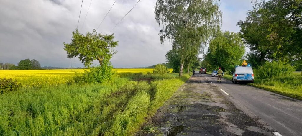 Wypadek na terenie Powiatu Łobeskiego. Nie żyje kierowca