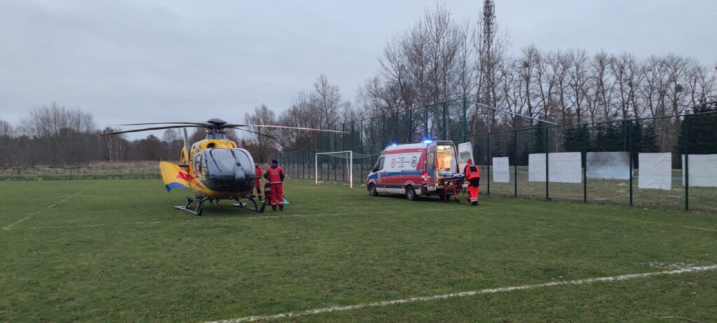 Śmigłowiec LPR wylądował na boisku w Suliszewie. Potrzebny był szybki transport